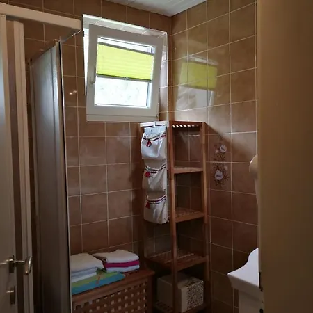 Apartma No.1, Studor *